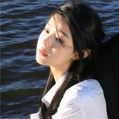 伴游女王